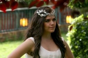 Tocado Pamela de la Colina libelula. Tocados joya para novias e invitadas exclusivos y vintage